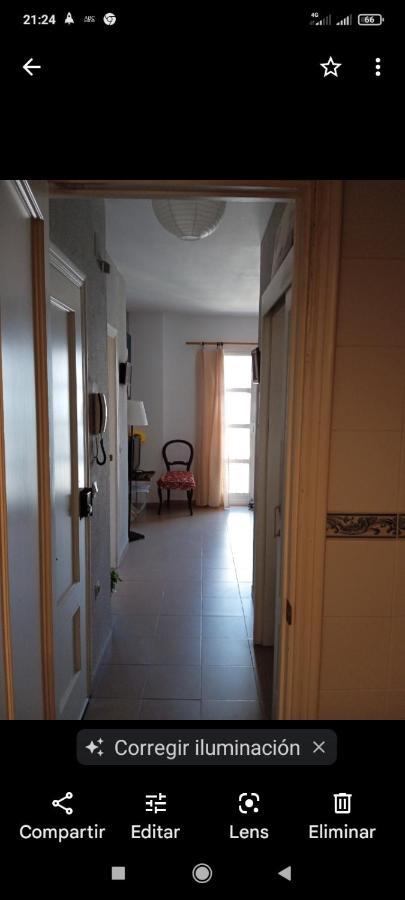 Apartamento Casco Antiguo Exterior Unico En Segunda Planta En Un Edificio De De Dos Plantas Sevilha Exterior foto