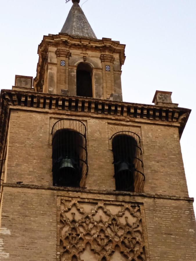 Apartamento Casco Antiguo Exterior Unico En Segunda Planta En Un Edificio De De Dos Plantas Sevilha Exterior foto